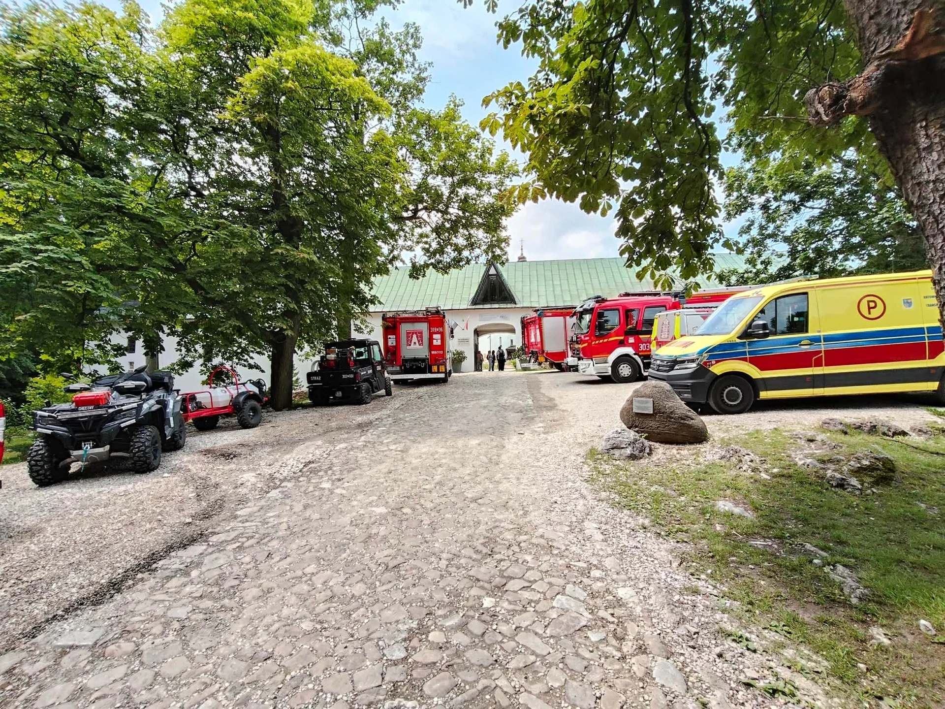 Ćwiczenia KARCZÓWKA26: strażacy z Chęcin na powiatowym sprawdzianie — zdjęcie 17