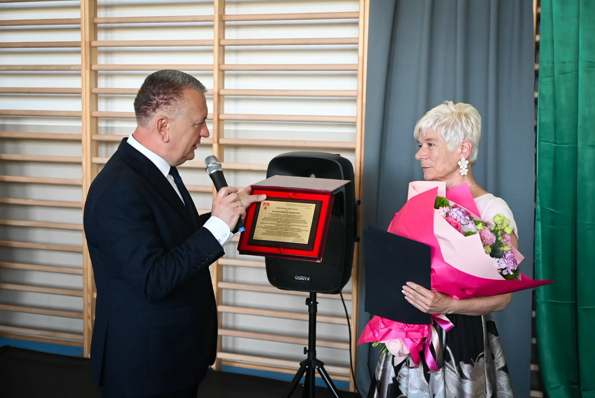 Pożegnanie dyrektor szkoły w Bolminie podczas zakończenia roku — zdjęcie 14