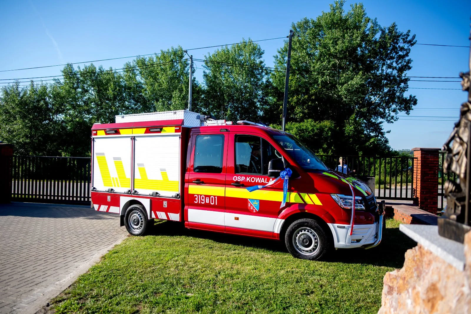 OSP Kowala otrzymała nowy lekki pojazd ratowniczo-gaśniczy
