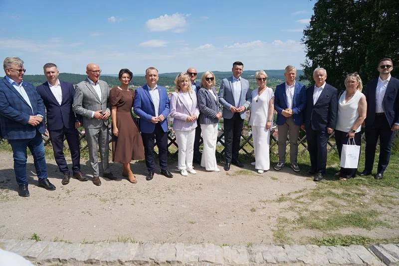 Chęciny i Gródek nad Dunajcem podpisały porozumienie o współpracy — zdjęcie 10