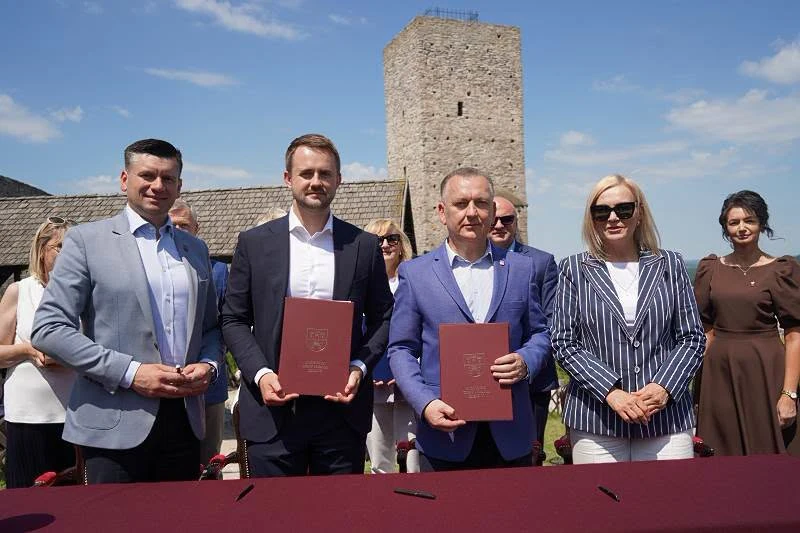 Chęciny i Gródek nad Dunajcem podpisały porozumienie o współpracy — zdjęcie 17