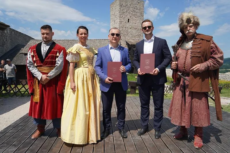 Chęciny i Gródek nad Dunajcem podpisały porozumienie o współpracy — zdjęcie 25