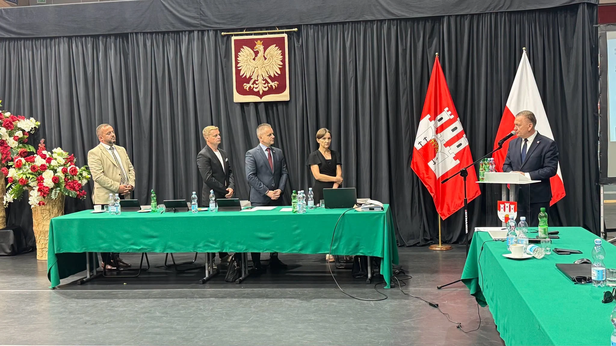 Absolutorium i wotum zaufania dla burmistrza Chęcin. Radni zagłosowali jednogłośnie — zdjęcie 10