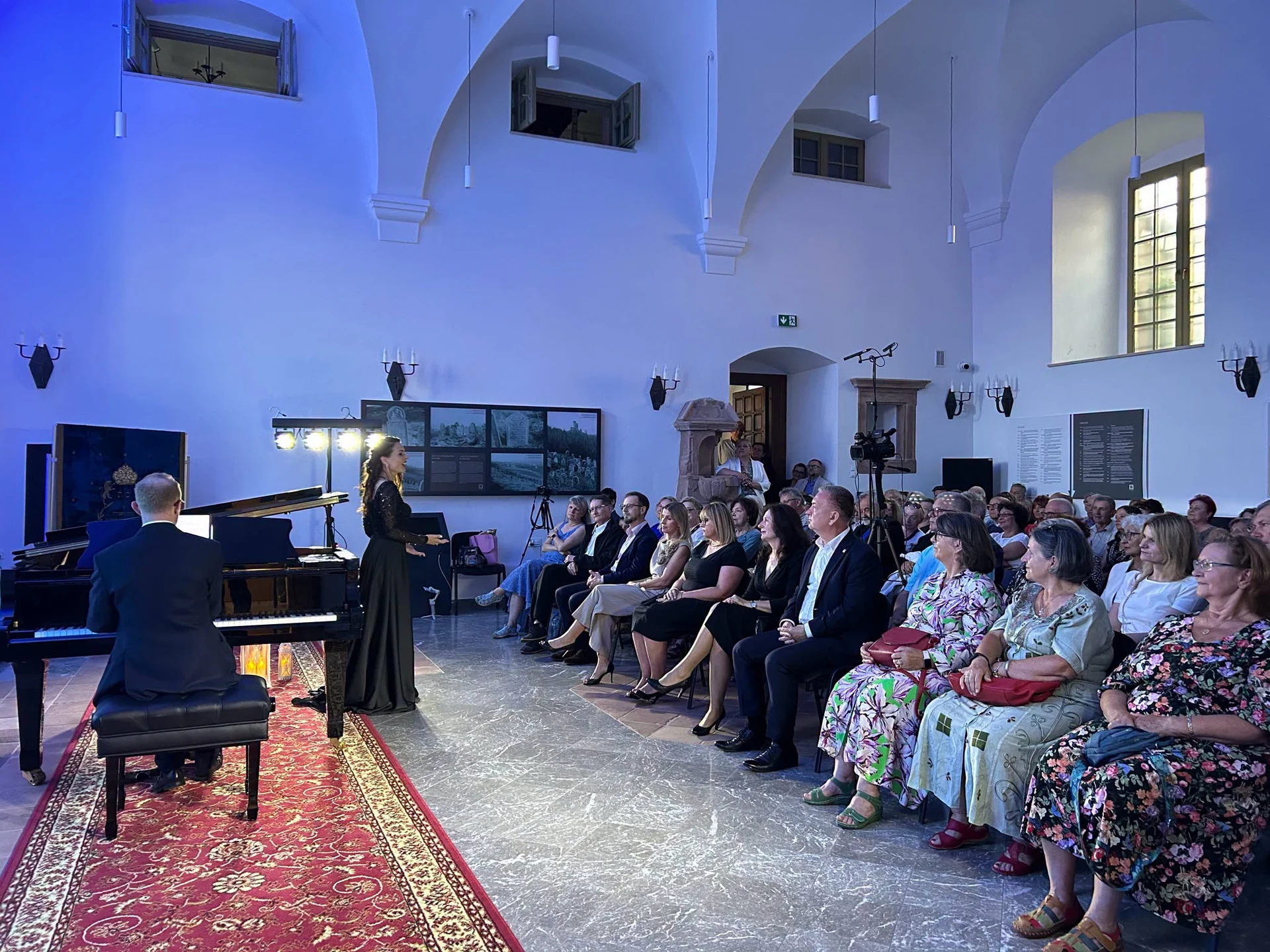 Muzyka polska i francuska w chęcińskiej synagodze — zdjęcie 8