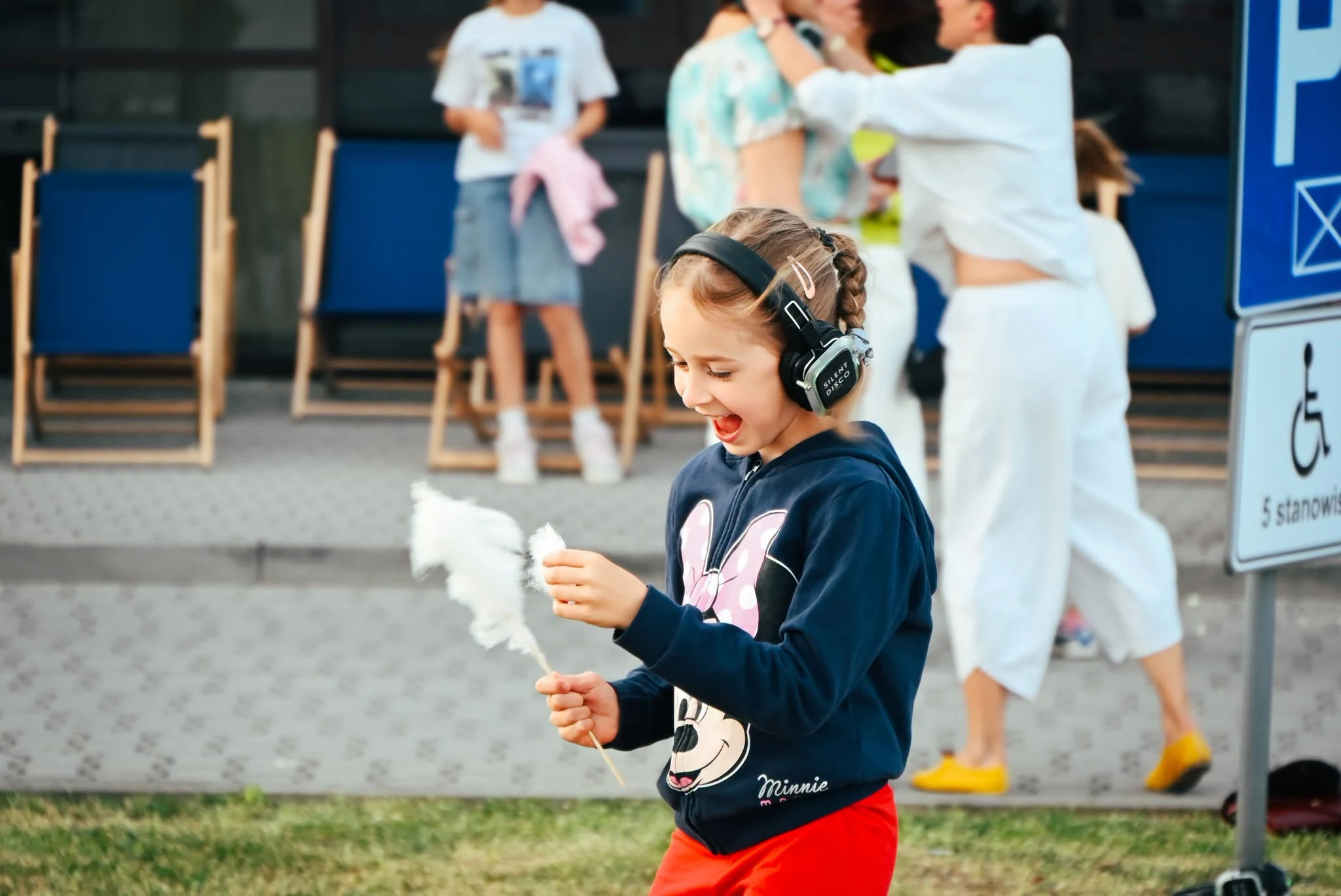 Silent Disco w Chęcinach – wakacyjna zabawa ze słuchawkami — zdjęcie 15