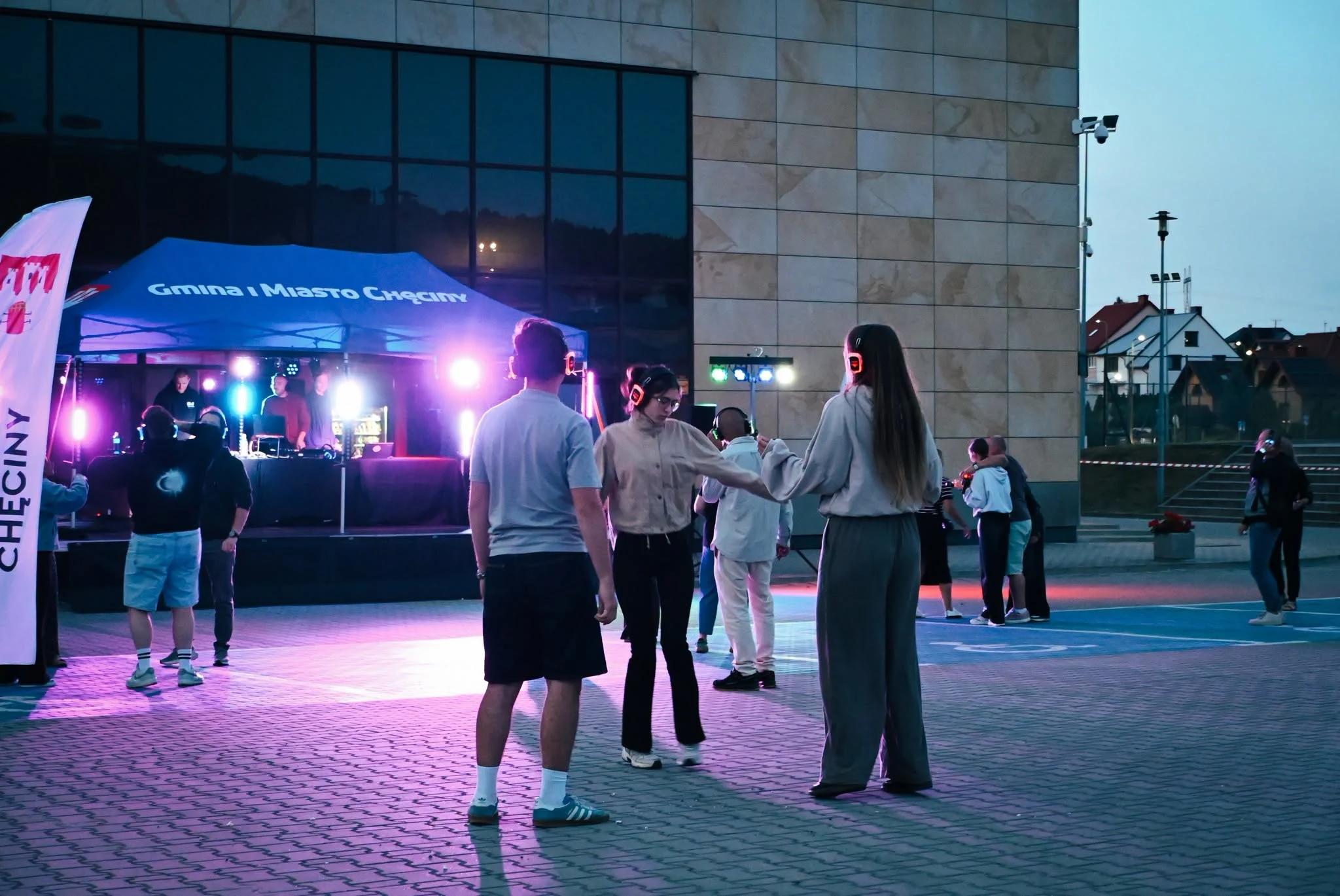 Silent Disco w Chęcinach – wakacyjna zabawa ze słuchawkami — zdjęcie 24