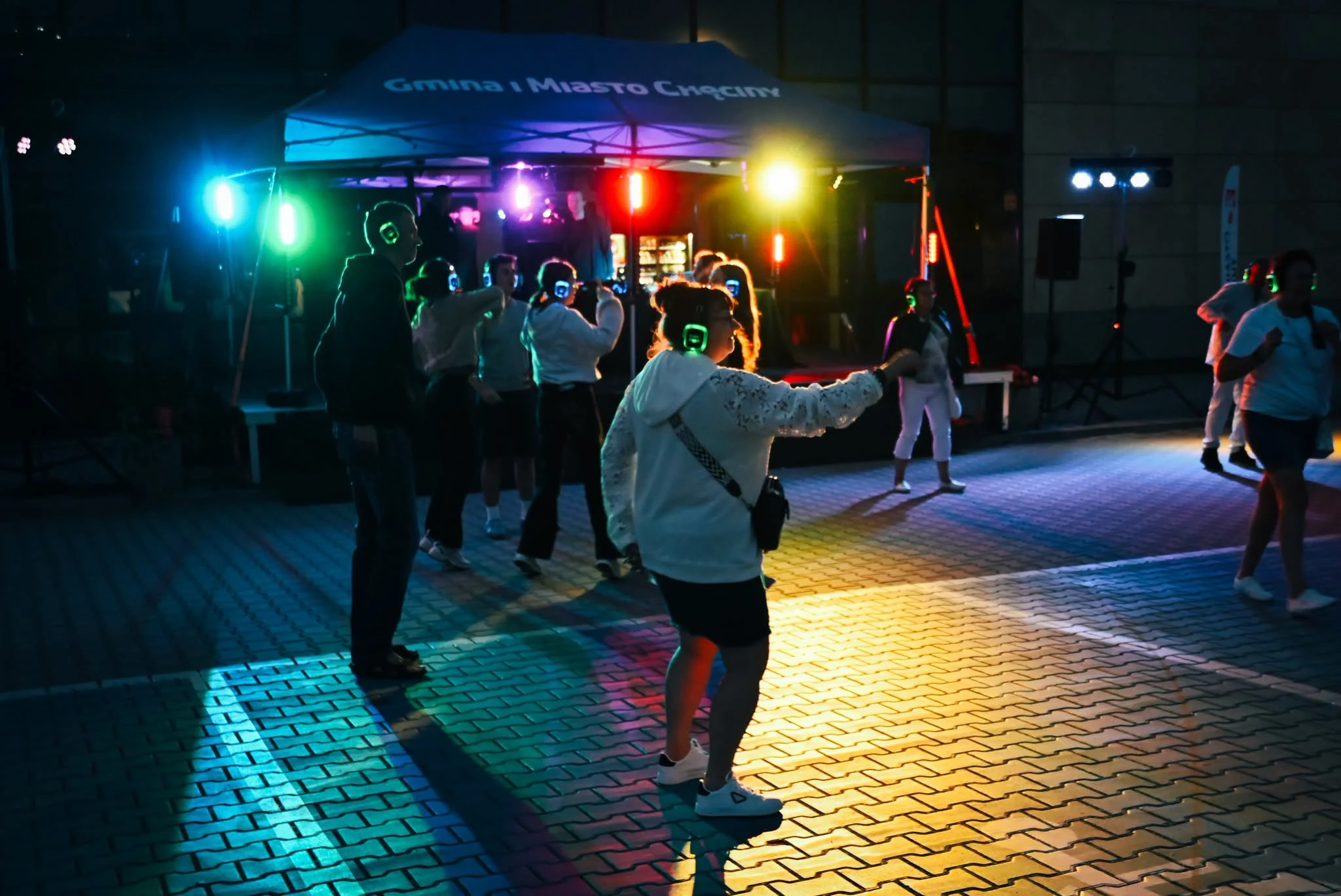 Silent Disco w Chęcinach – wakacyjna zabawa ze słuchawkami — zdjęcie 25
